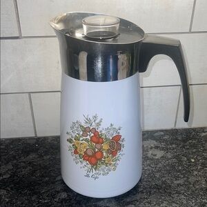 Vintage Corningware Spice of Life Le Cafe 10 cup stovetop percolator. Like new.